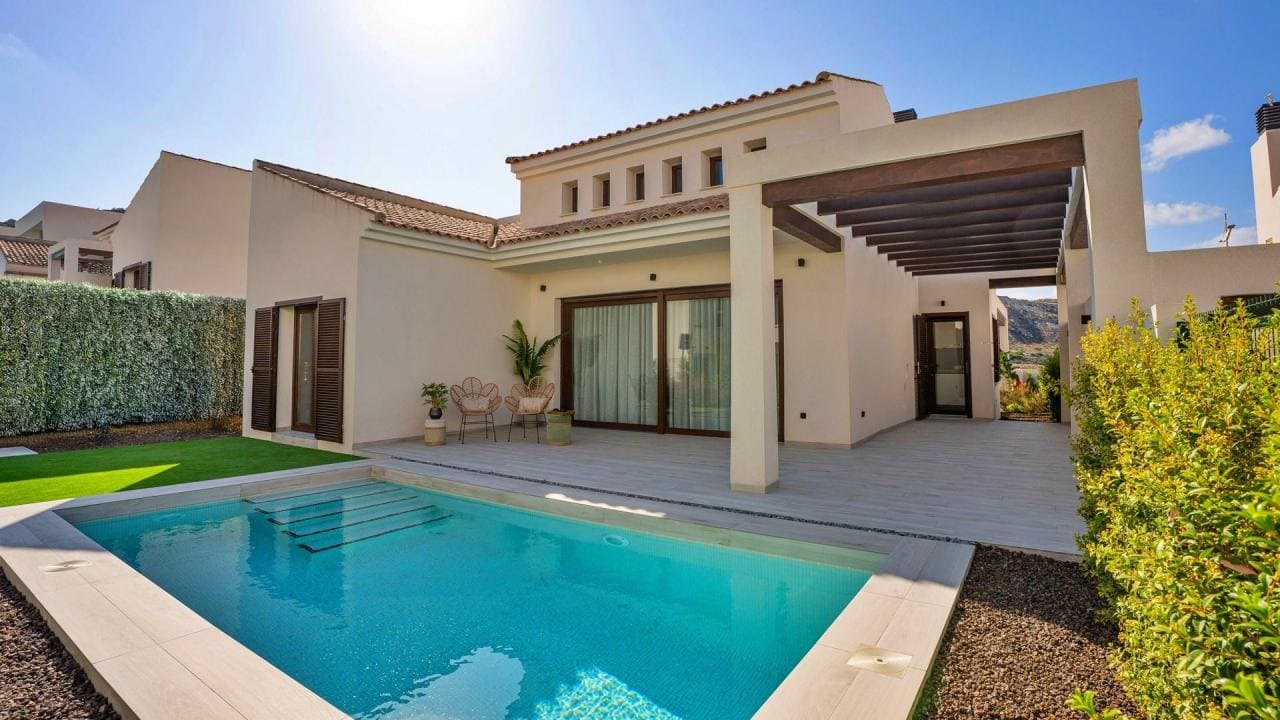 tr-300-antaal-life-1