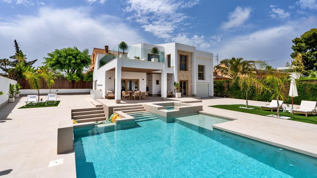 CV-555-ANTAAL-LIFE-1