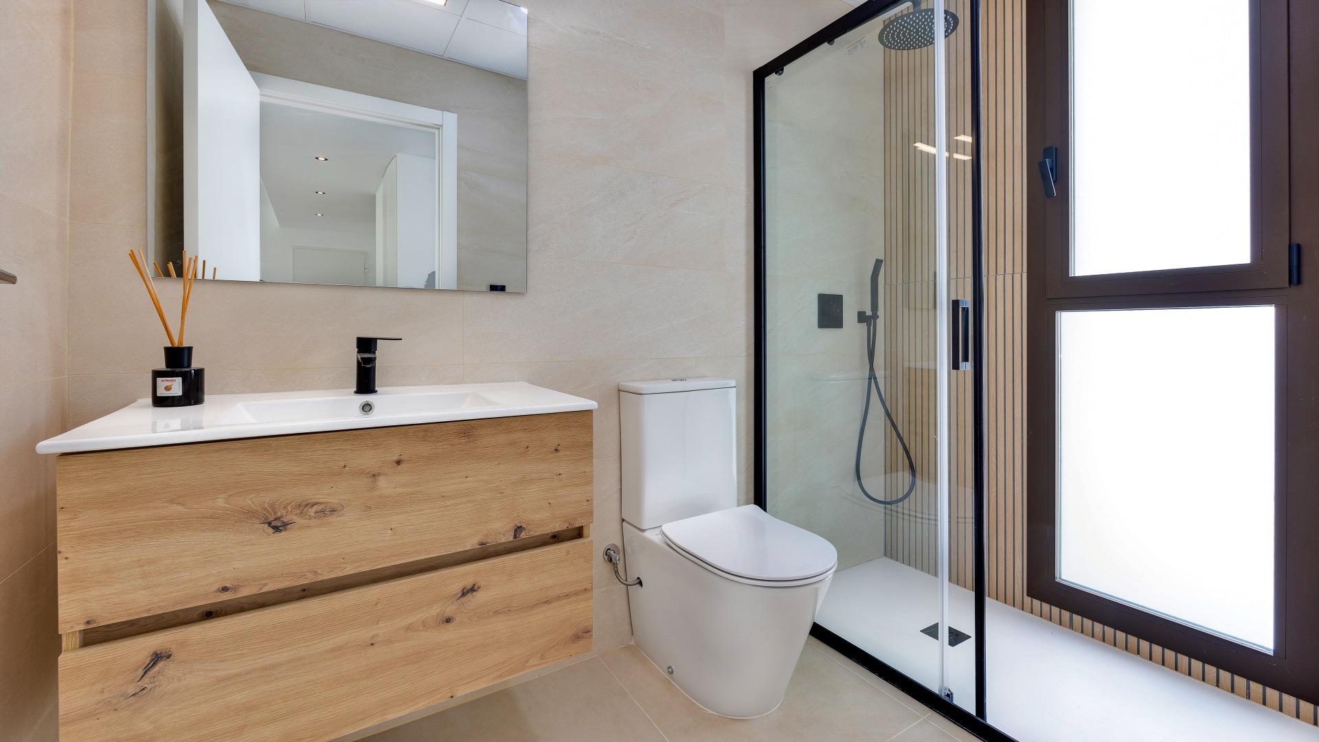 AGA-001-Antaal-Life-019-1