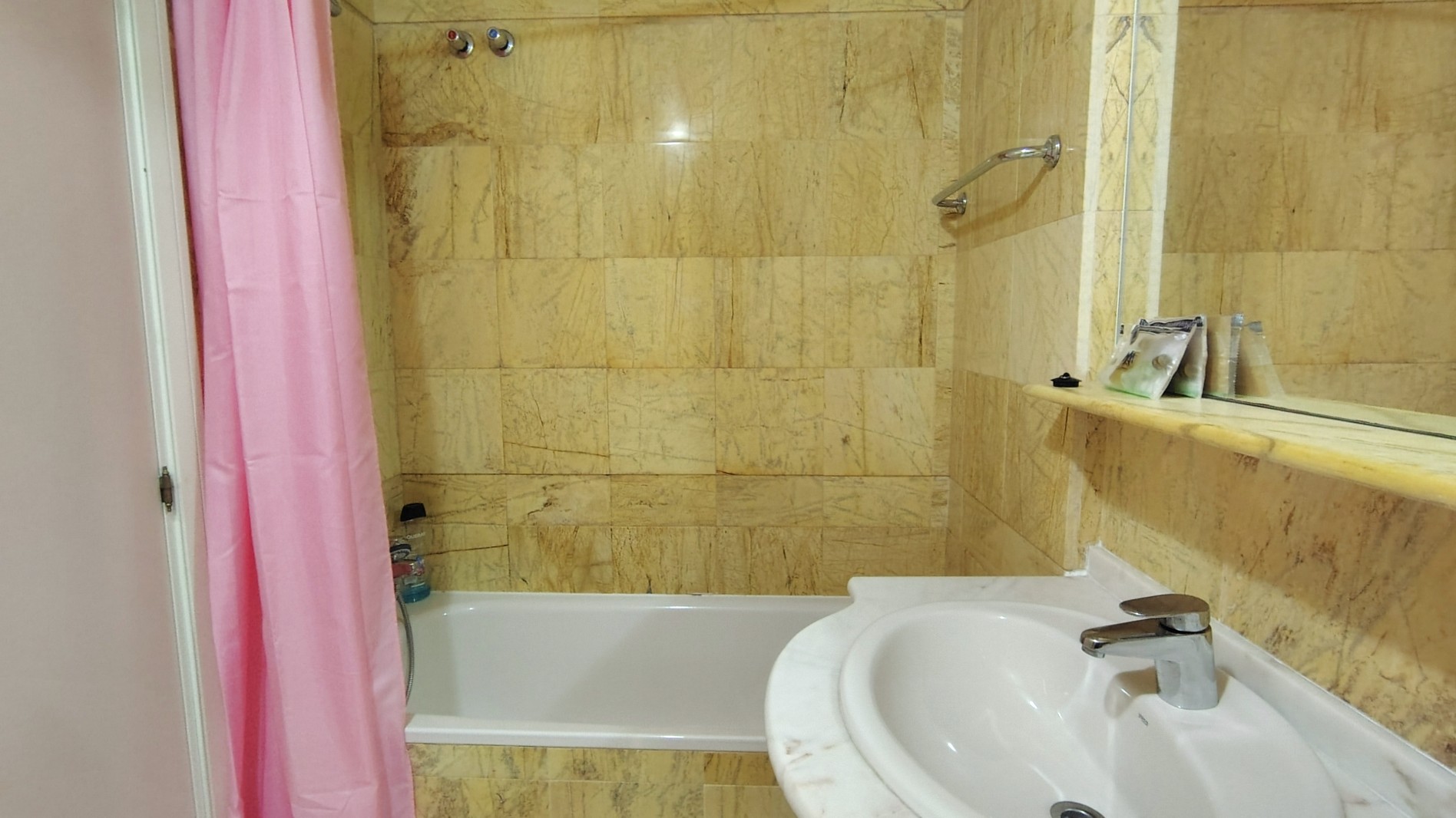 RENT-010-Antaal-Life-015