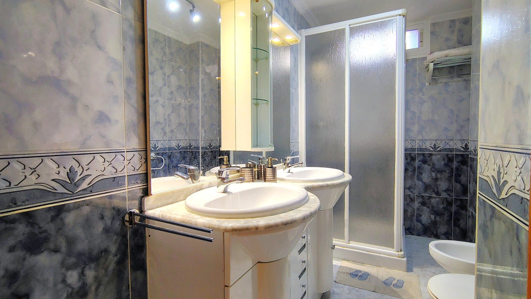 RENT-075-Antaal-Life-011