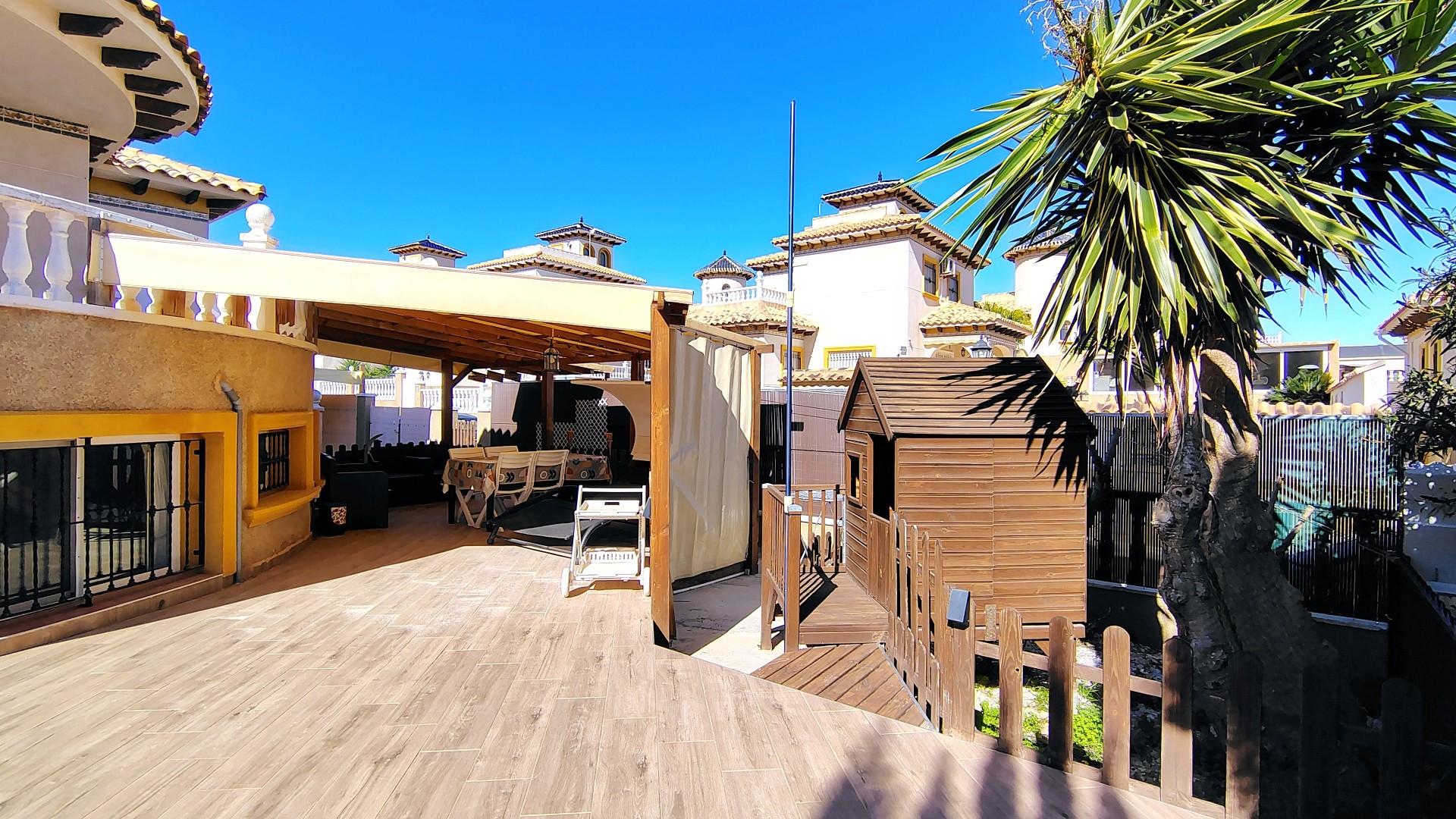 RENT-075-Antaal-Life-027